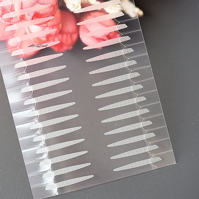 32Pcs Double Eyelid Tape Set Ultra Stay Invisible Waterproof Big Eyes Makeup Tools for Beginners Friendly