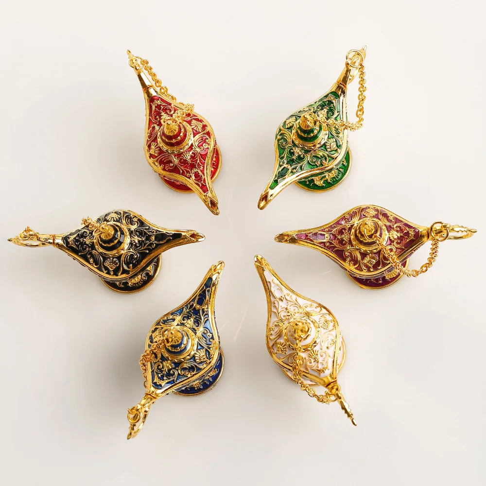 

Aladdin Magic Lamp ornament, retro pattern wishing lantern, European-style home decoration handicraft