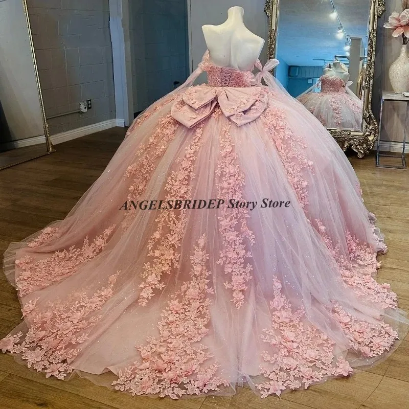 Розовое милое платье Angelsbridep 16 Quinceanera 2024 с открытыми плечами и 3D кружевом с цветочной аппликацией и бисером на шнуровке корсет Vestidos De 15 лет