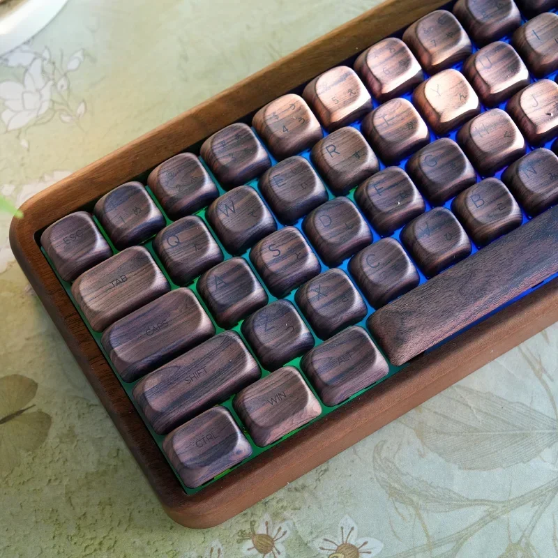 Imagem -04 - Custom Walnut Madeira Teclado Mecânico 64 Key Gh60 Perfil Moa Pbt Textura Keycaps Walnut Madeira Shell Modo Pgb