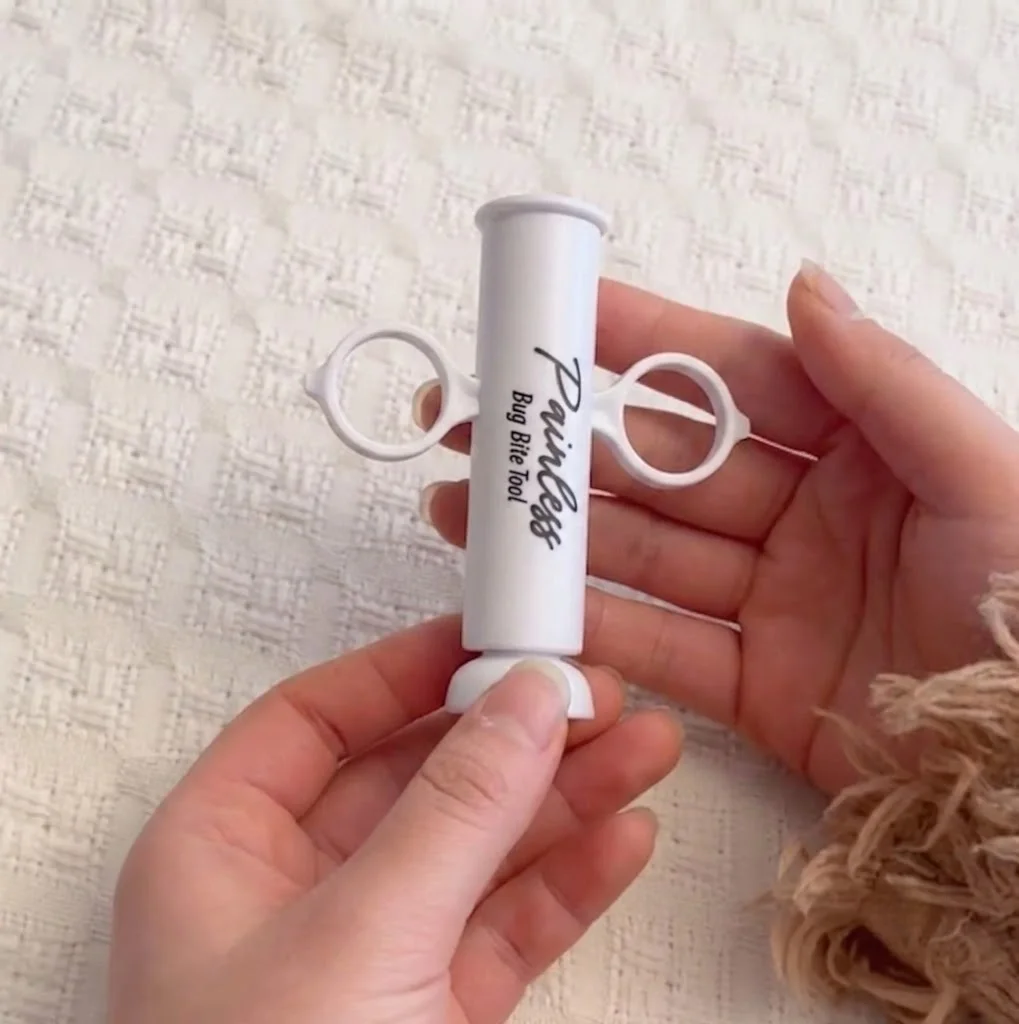 Negative-pressure suction device—for mosquito bites and bee stings naturally relieves discomfort caused by bites; chemical-free.