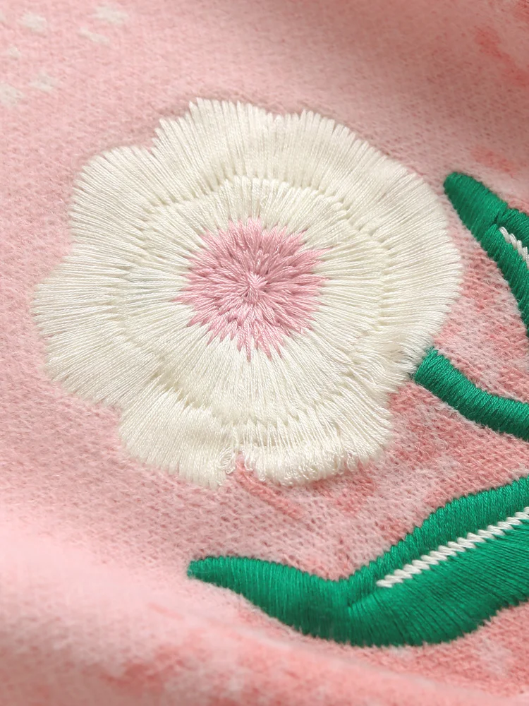 سترة محبوكة حلوة D39 مطرزة فضفاضة بياقة مستديرة للنساء مضادة للشيخوخة إصدار جديد لفصلي الخريف والشتاء