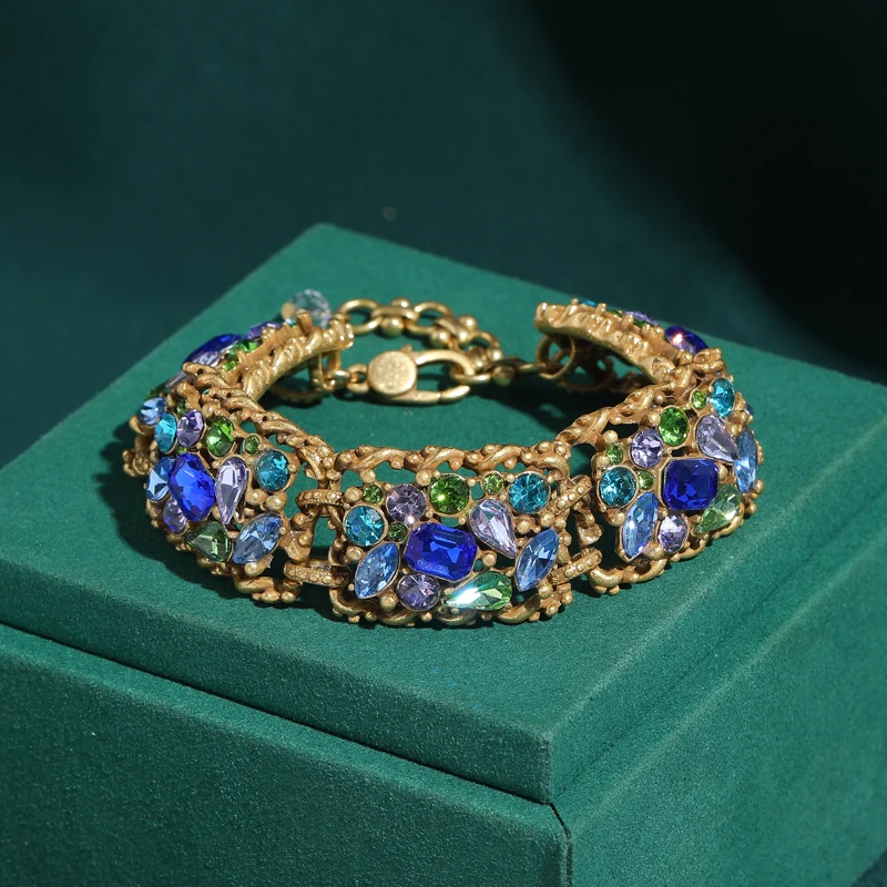 

Antique Gold Plated Rectangle Charm Blue Crystal Bracelets Alien Colorful Design Jewelry Luxury Elegant Female Engagement