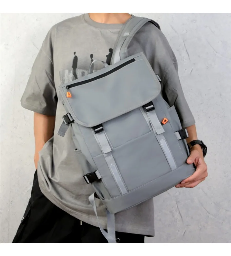 

Stylish light gray laptop backpack anti-splash wear-resistant schoolbag for young people outdoor activities
