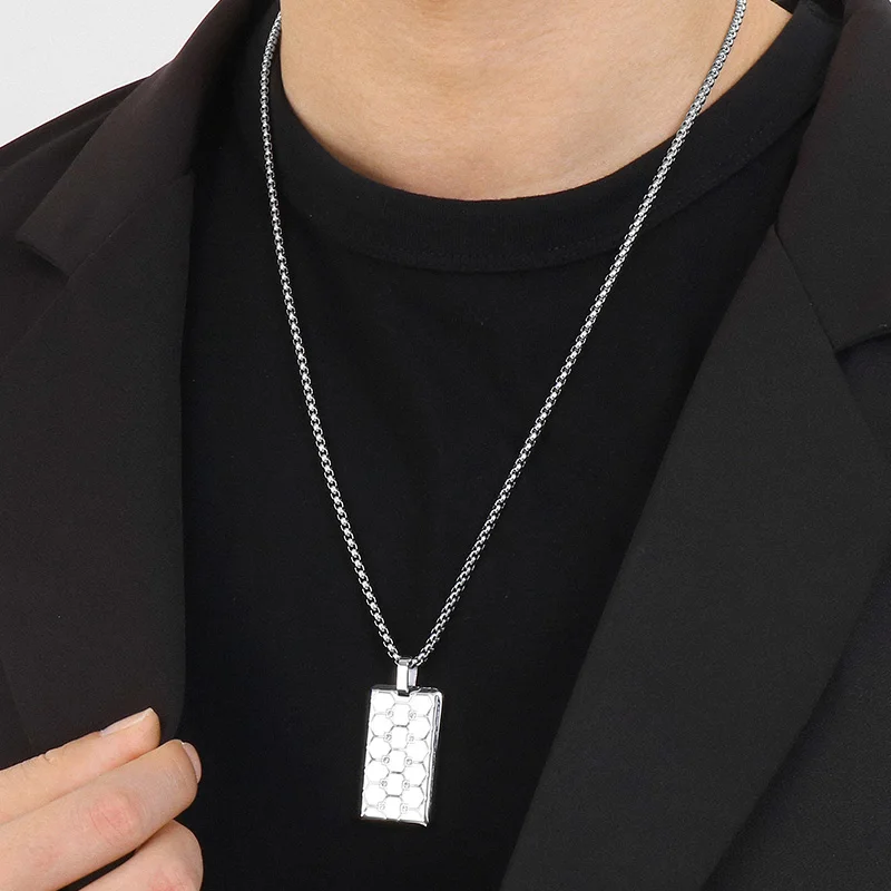 316L Stainless Steel Gold Color Bee Grid Pattern Crystal Rectangle Pendant Necklace For Men Hip Hop Square Dog Tag Jewelry Gift