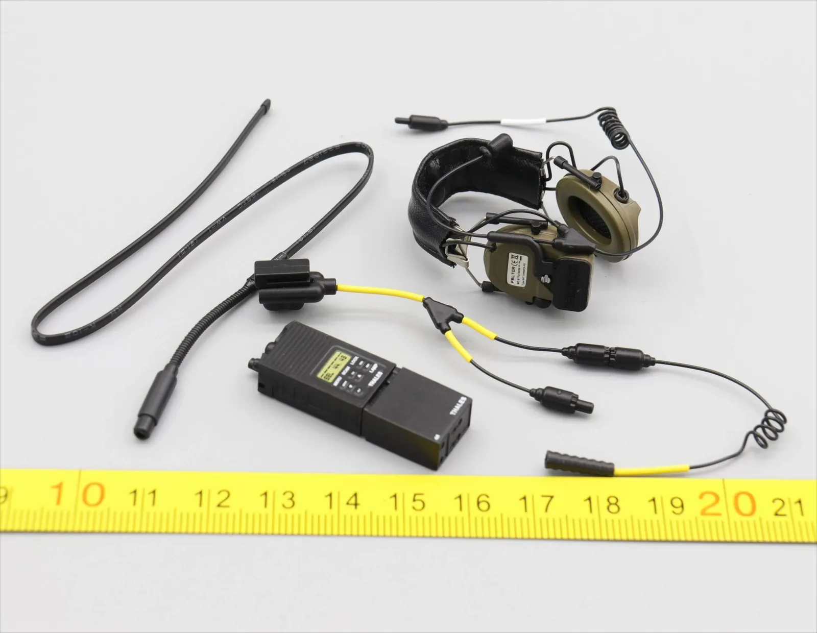 

ES 26072 1/6 Scale Soldier Communicator Model for12''US Navy SEALs