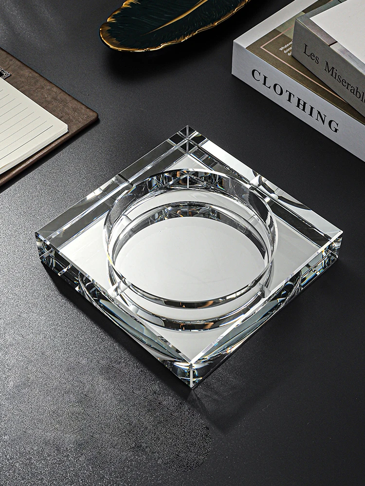 Personalized Gift Smoking Accessories Crystal Glass Ashtray Portable Ash Tray Ashtray Cigar Holder Garden Outdoor Ashtray 시가 재떨이