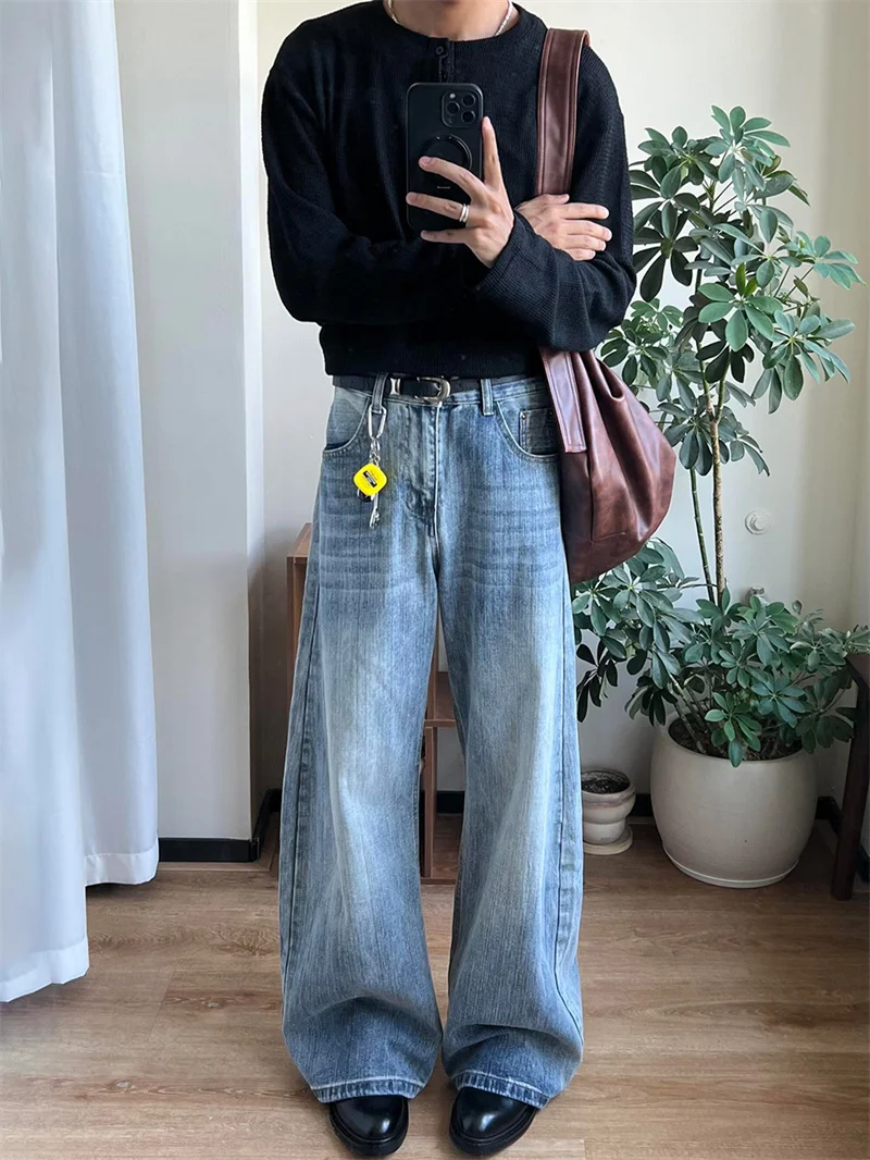 

Мужские джинсы в стиле ретро: американские, свободные, прямого кроя, зимние, модные, брендовые, с эффектом потертости, из плотного денима, в стиле High Street, INS-тренд