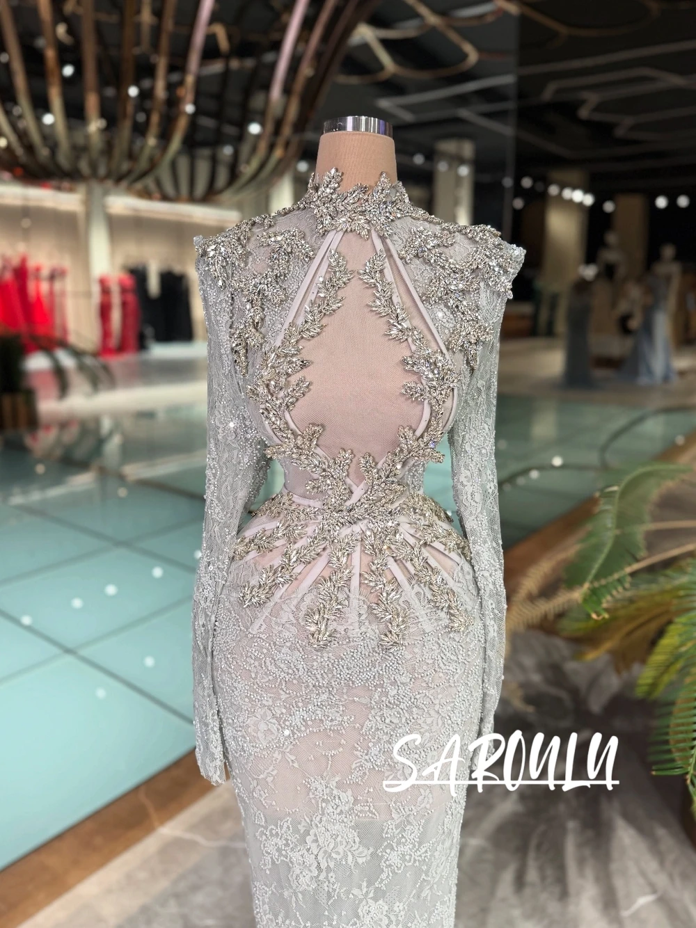 

Delicate Crystals Beaded Lace Evening Dress Sexy Cut Out Straight Celebrity Wear Customized Luxurious Long Sleeves Prom Gown