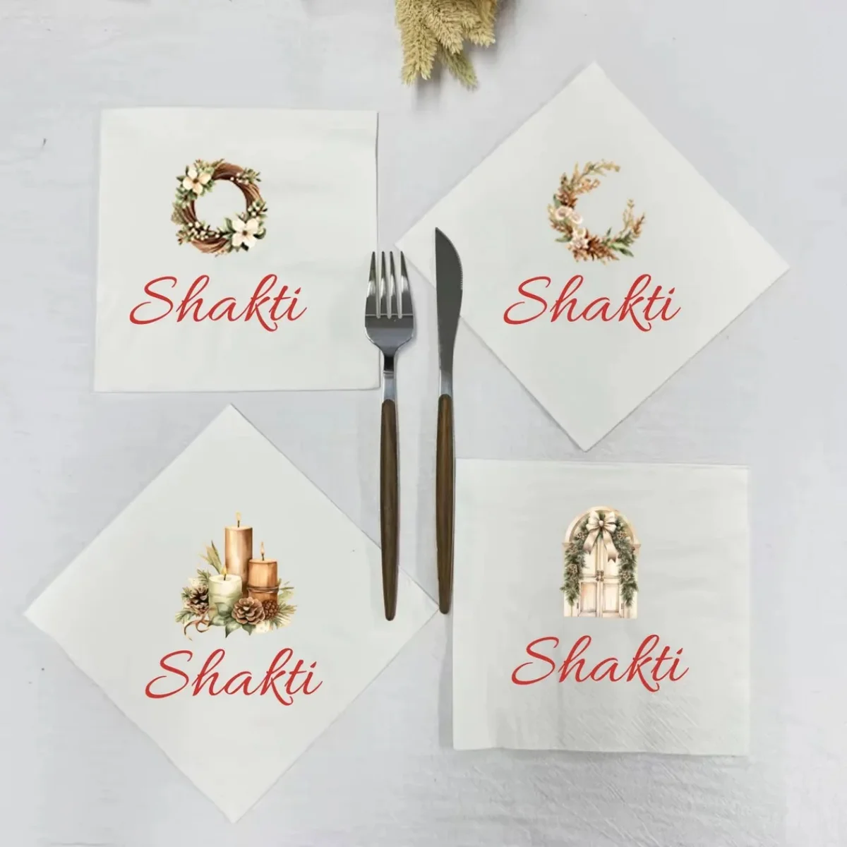 

50 шт. рождественские бумажные салфетки на заказ, салфетка с индивидуальным именем на Рождественскую тематику, салфетки для ужина с рождественским лосем, сувениры с Рождеством