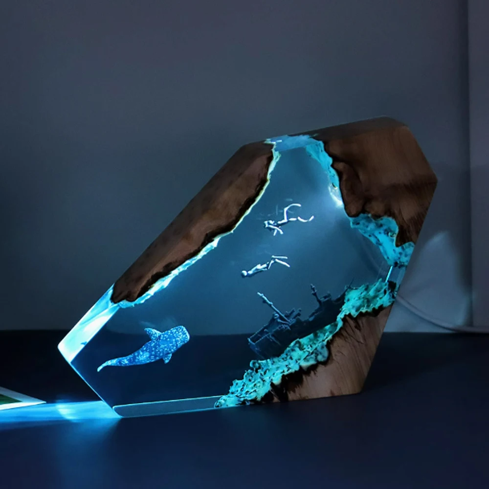 ダイバークジラテーマ樹脂ランプクリエイティブアート美しい夜の光クラフト海の世界風景装飾 USB 雰囲気テーブルランプ