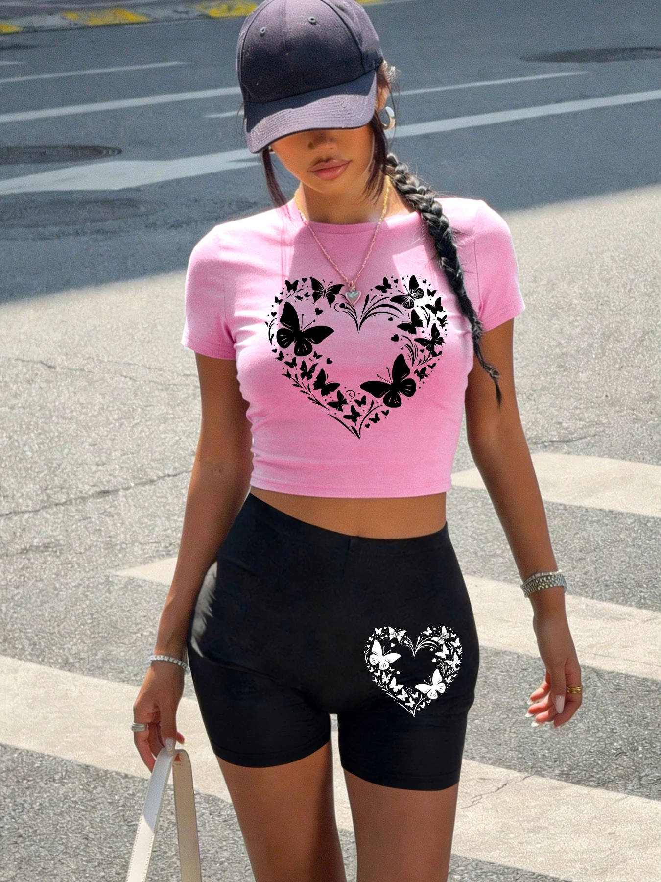 

Креативный комплект женской одежды с принтом бабочек и сердечек: укороченная футболка и летние шорты, эластичные леггинсы с эффектом подтяжки талии, облегающие хлопковые шорты для уличной моды