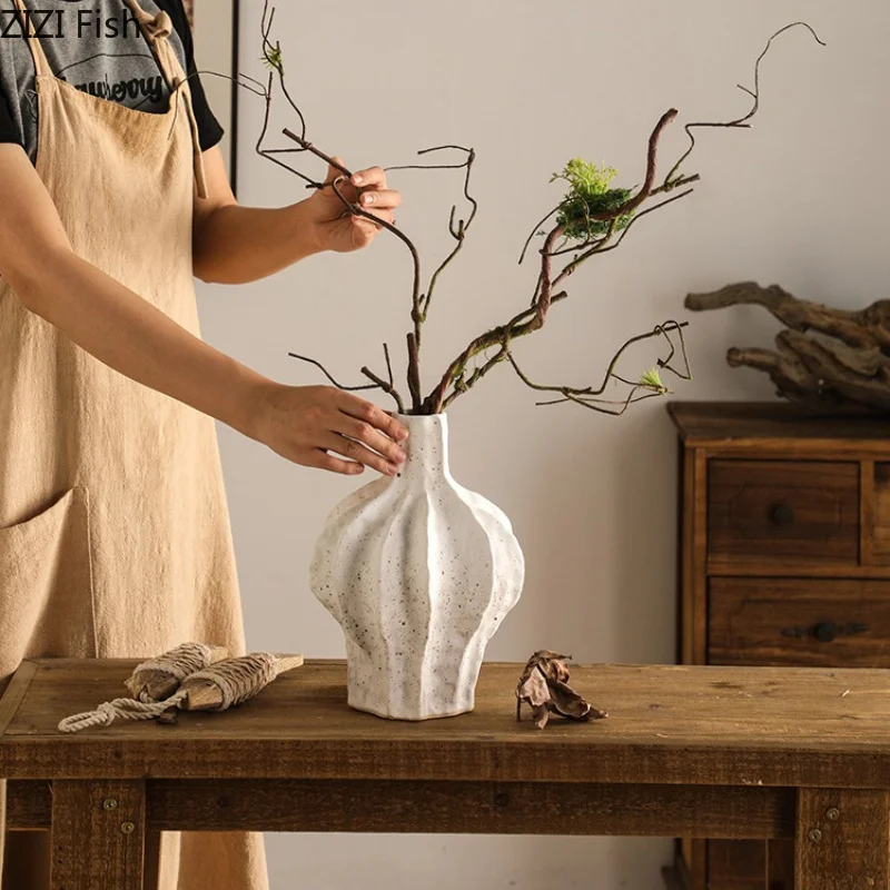 Matte White Spot Ceramic Vase Zen Inspired Ornaments Vintage Small Mouth Decorative Vase Flower Arrangement Decorative Vases