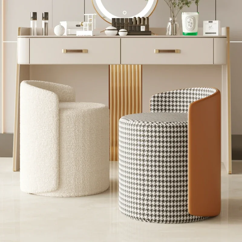 

Elegant Houndstooth Makeup Stool, Light Luxury Dressing Chair, Minimalist Backrest, Chic Vanity Bench, Stylish Bedroom Furniture