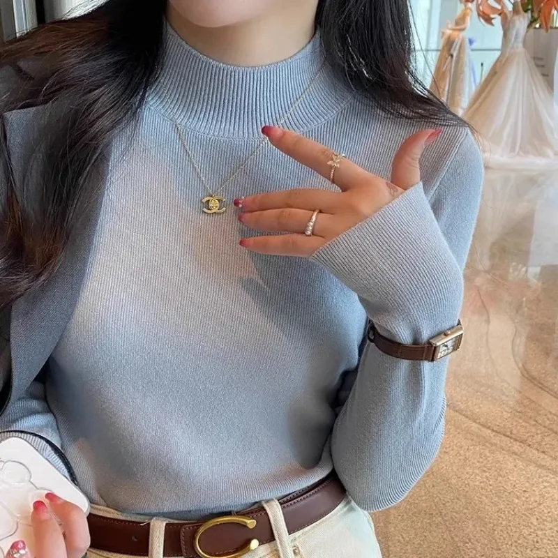 Kobiety Jesień Zima Mock Neck Długi rękaw Dzianina Damska Moda Biuro Lady Slim Solid Color Trend Dzianinowa Koszula z dołem