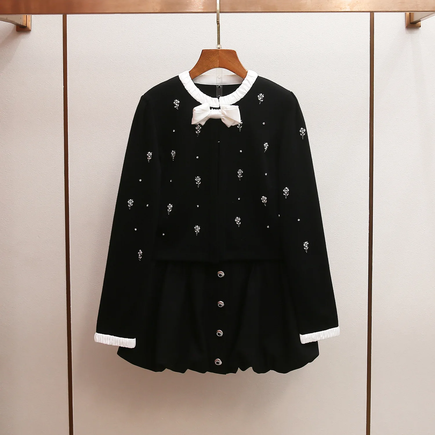 

MaSande High-End Women's Spring New Pearl Embellied Open Cardigan Jaet A-Line Midi Ele Ladylike Rich Girl Sle