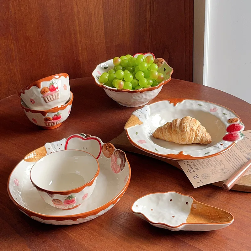 

Cute New Home Plates High-Appearance Under-Glaze Color Ceramic Plates for Fruit Salad Dessert Cake