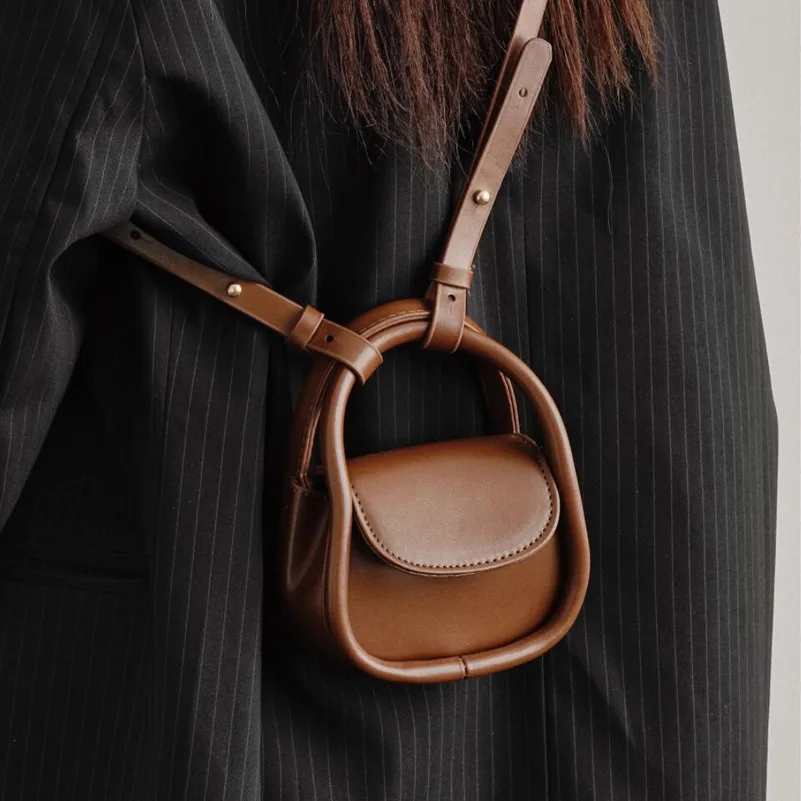 Hot Niche Design Mini Curved Frame Crossbody Bag Women Small Lipstick Earphone Purse Adjustable Strap Cute Handheld Shoulder Bag