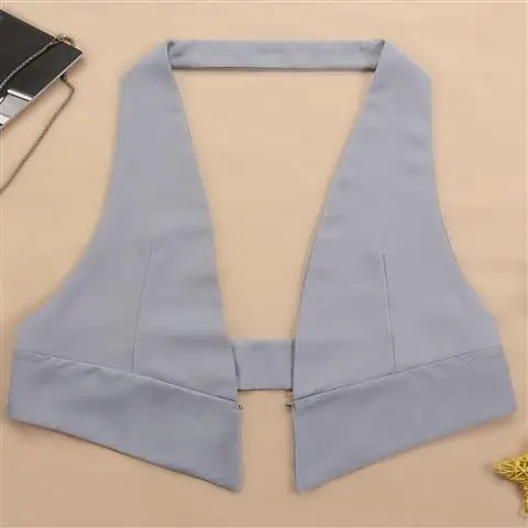Spring and Autumn vest women's new style, slim fit fashionable suit, black hanging neck,  short style,