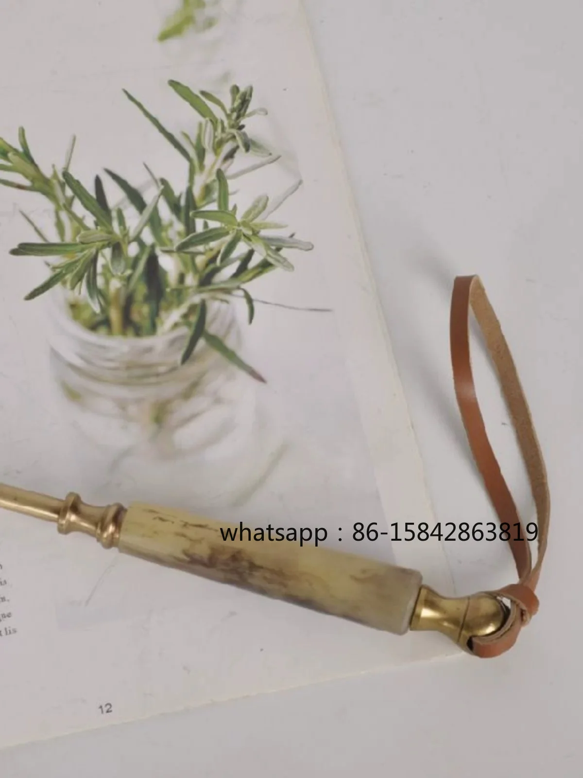 Nordic American Retro Brass Beef Bone Handle Creative Shoehorn Luxury Household Goods Shoe Carrier Portable Pendant