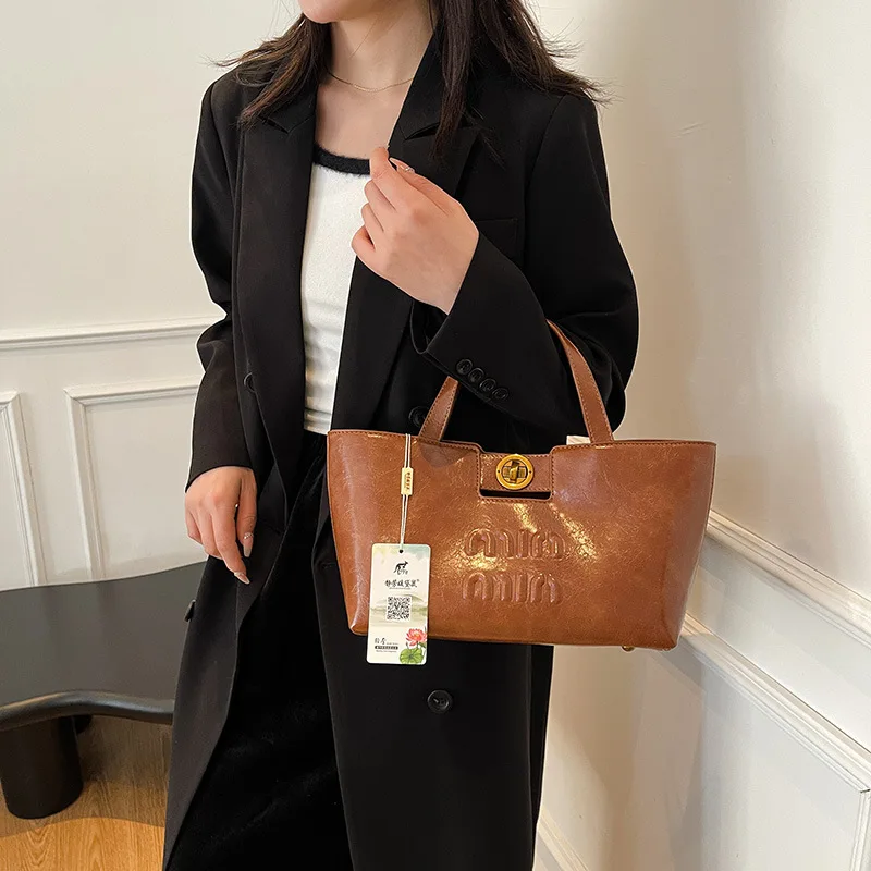 

Минималистичная квадратная сумка 2024, шикарная женская сумка-тоут, просторная сумка через плечо, городская пригородная сумка через плечо, сумка-слинг «день-ночь»