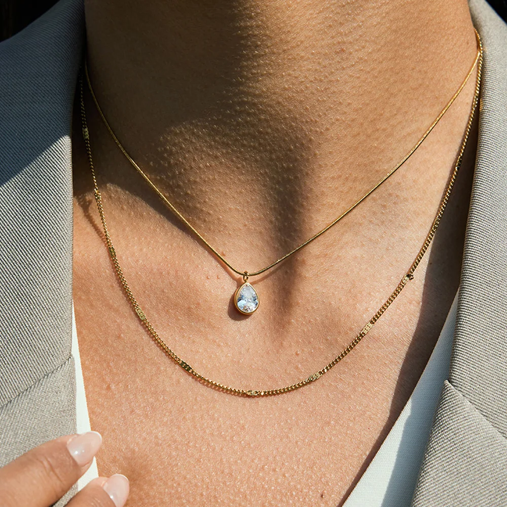 

Light Luxury Zircon Necklace Women Colorfast 18K Gold Color Plated Stainless Steel Pendant Fashion Niche Jewelry