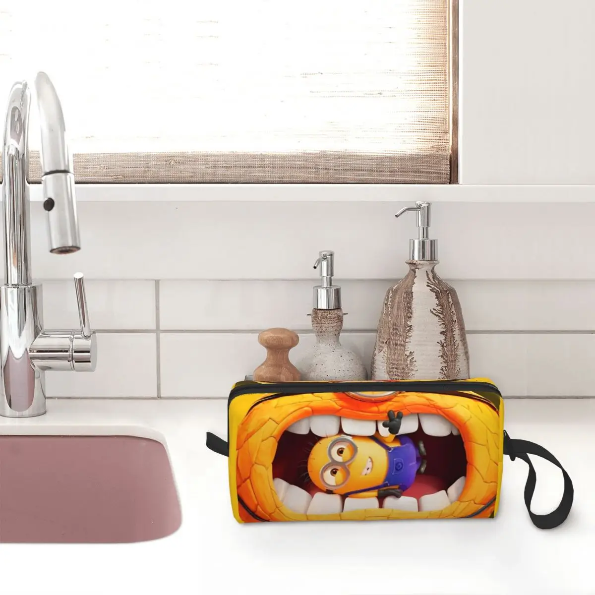 MEGA   Minions Cute Makeup Bag Travel Cosmetic Bag Men Women Toiletry Bag Accessories Organizer