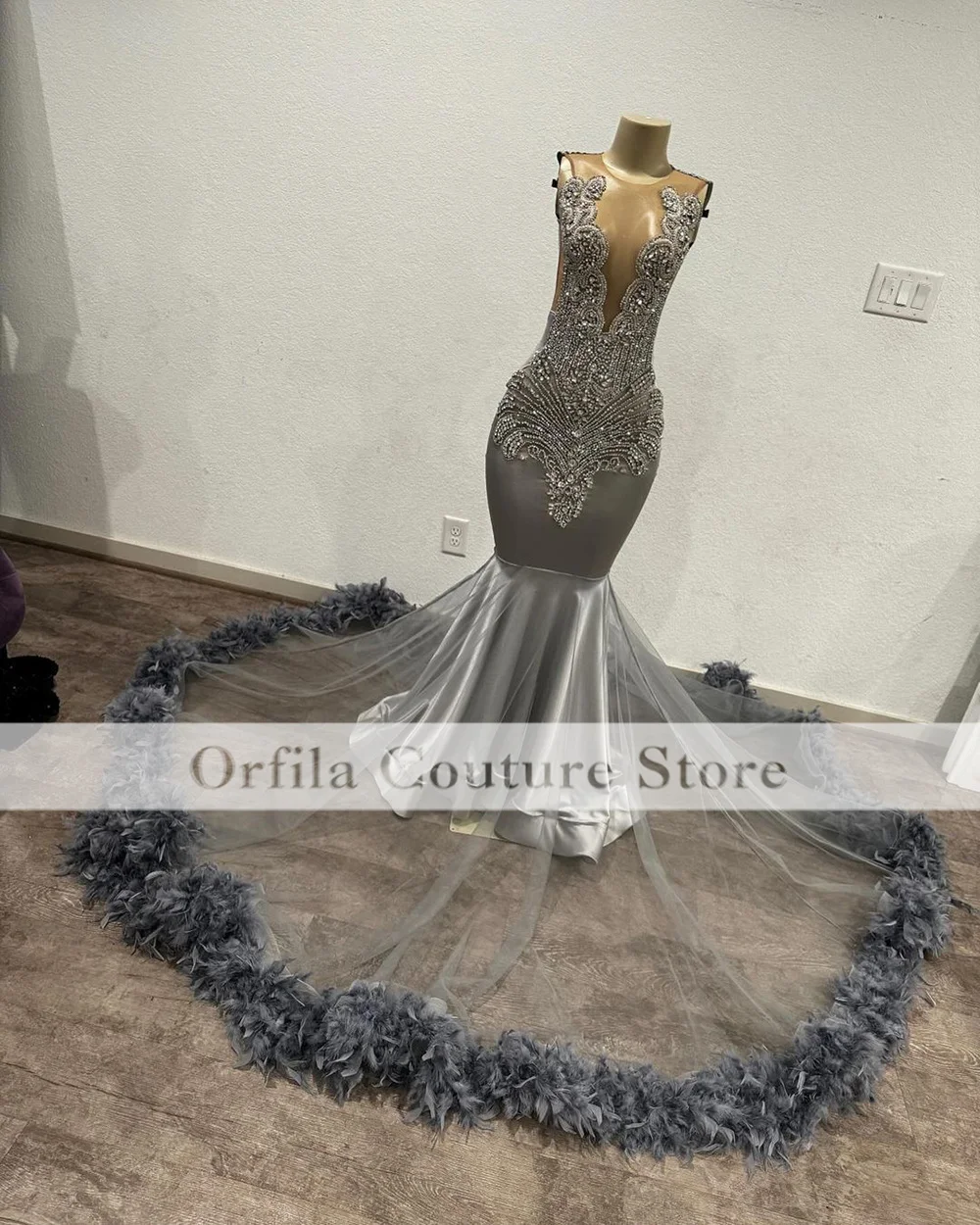 Luxury Feathers Prom Dresses Customized Gray Rhinestones Crystal Mermaid Party Gowns Birthday Gala Outfits