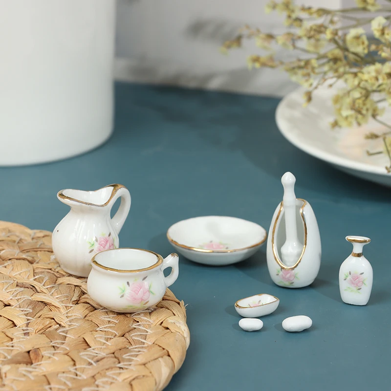 

8Pcs/set Dollhouse Miniature Soap Dispenser Shampoo Model Mini Simulation Bathroom Porcelain Furniture Decor Accessories