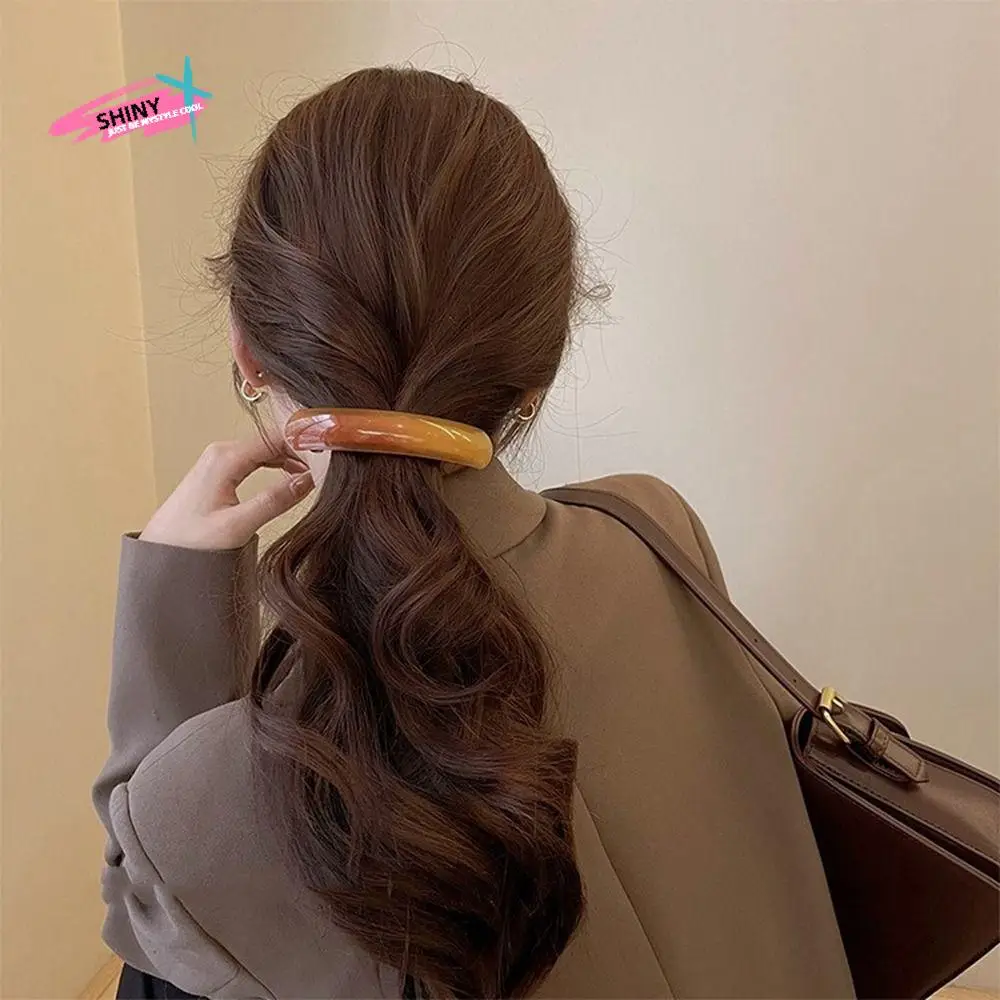 

Personalized Elliptical Leopard Print Hair Clip PVC Geometric Spring Clip Grab Clip Korean Style Large Hairpin Girl