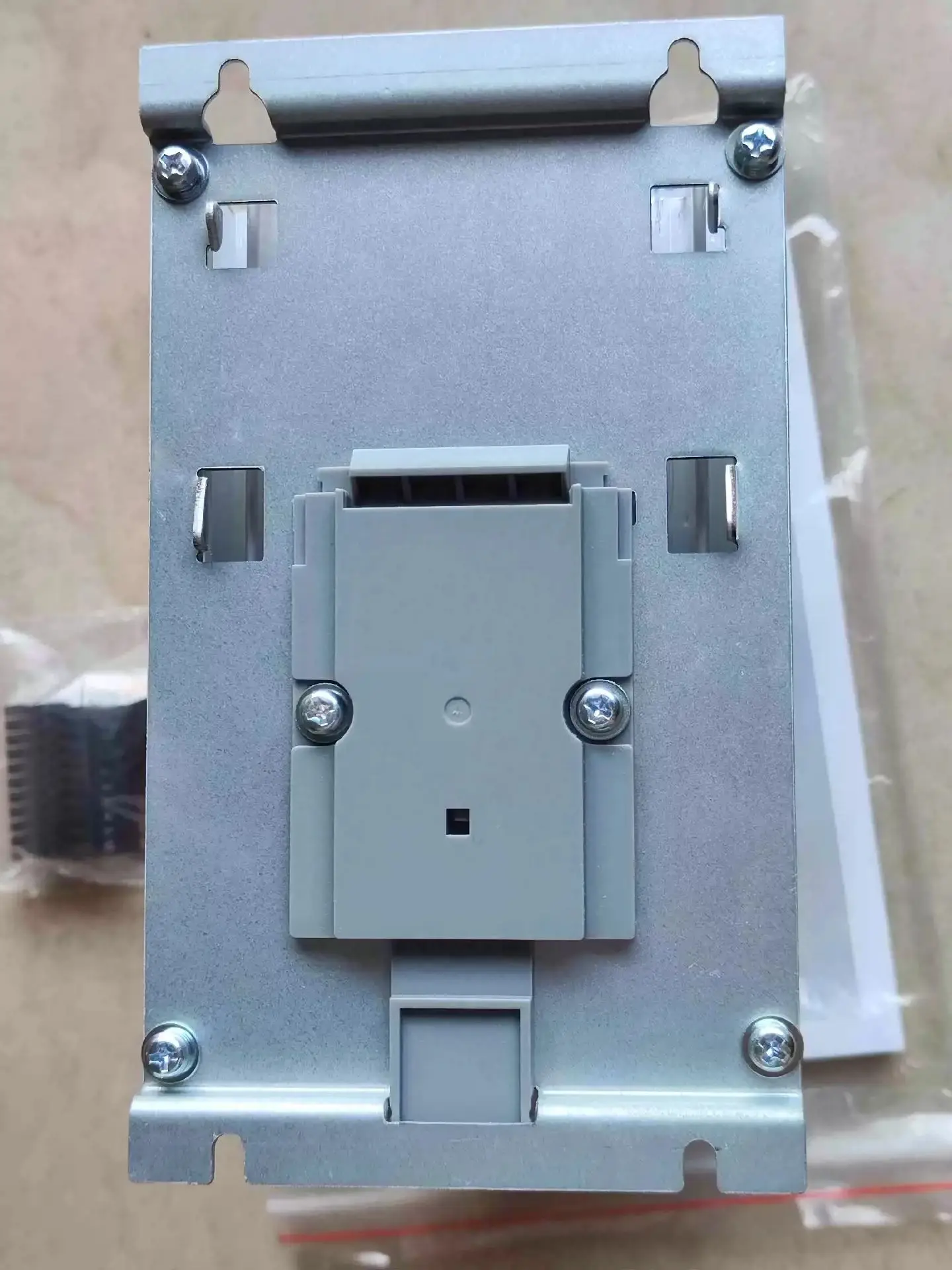 Новый инвертор EFC5610-0K75-3P4-MDA-7P-NNNN-L1NN 0,75 кВт для Rexroth