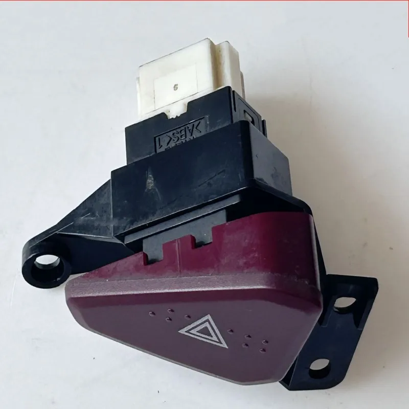 Original Used (Second Hand) Double Flashing Switch Hazard Light Switch Emergency Light Switch For Pajero V73 V77