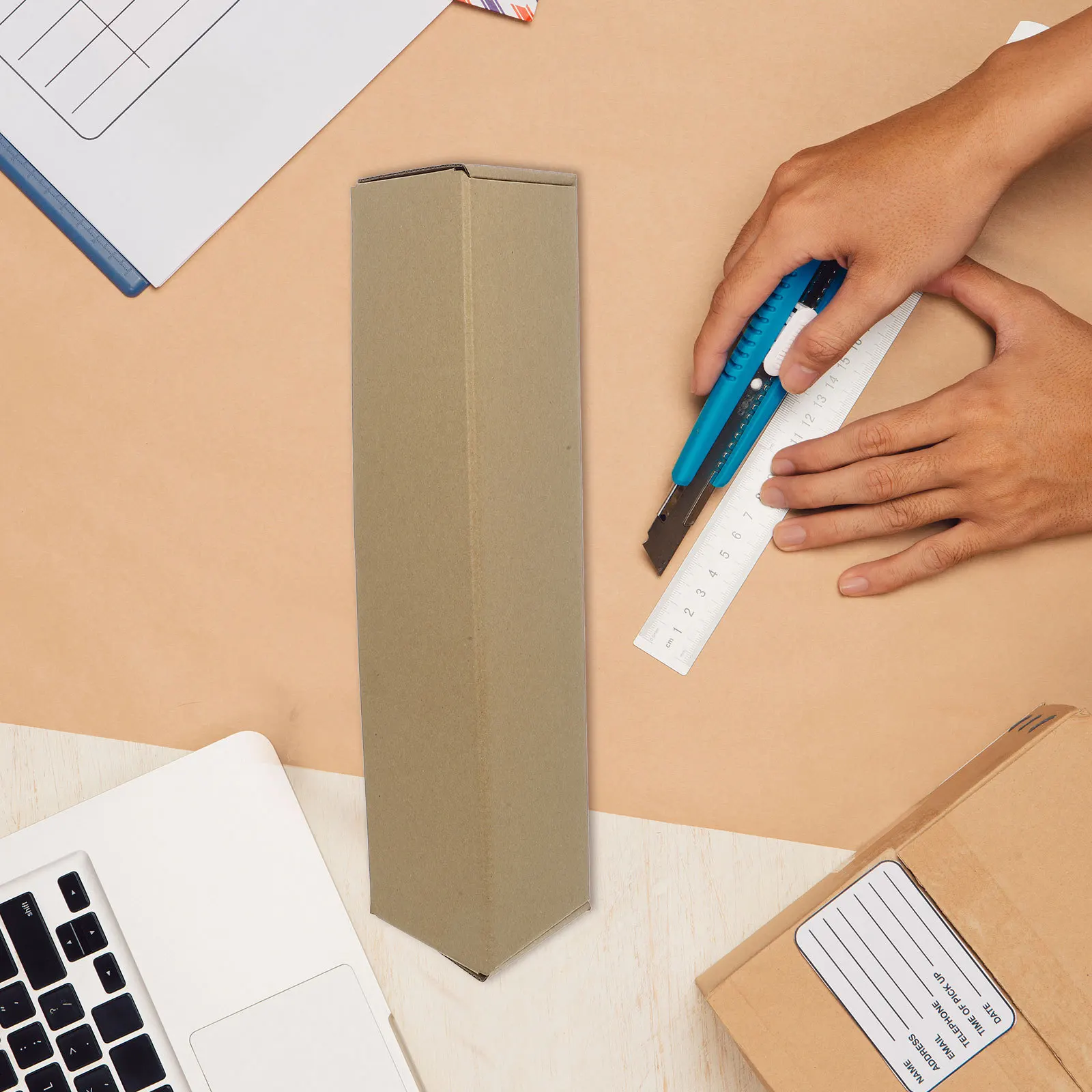 Caja de embalaje de vino tinto, tubo triangular de correo Kraft para obras de arte, almacenamiento de planos, cartón de envío ligero, embalaje pequeño, 10 Uds.
