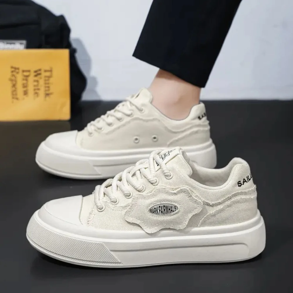 

New men's versatile and fashionable canvas casual board shoes