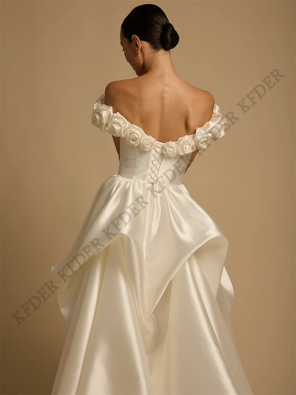 Modern Satin 3D Flowers Wedding Dress Off Shoulder Pleated Bridal Gowns A Line Strapless Ruffles Vestido De Novia Customized
