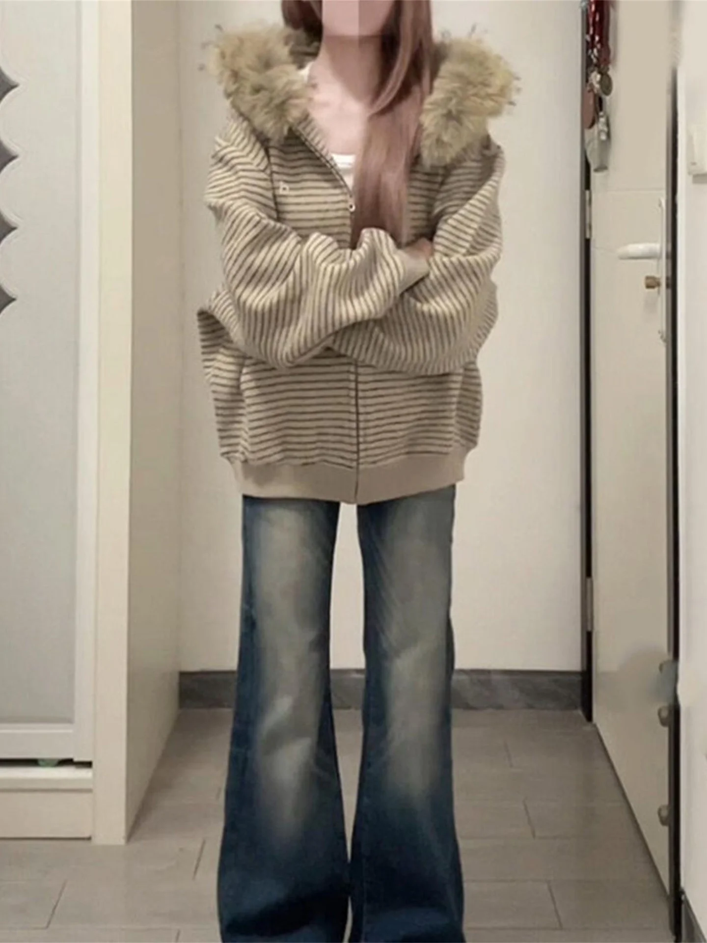 

Ретро-кардиган с капюшоном и полосками, женский, весна-осень, свободный крой, с меховым воротником, новинка 2025 года, с завышенной талией, для повседневной носки