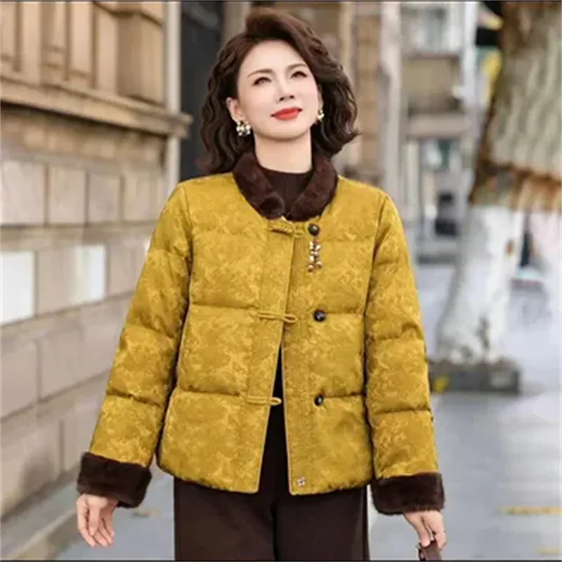 2026 Winter Cotton Jacket Coat Middle Aged Elderly Women Chinese Style with Velvet Warm Cold Protection Cotton Overcoat Parker