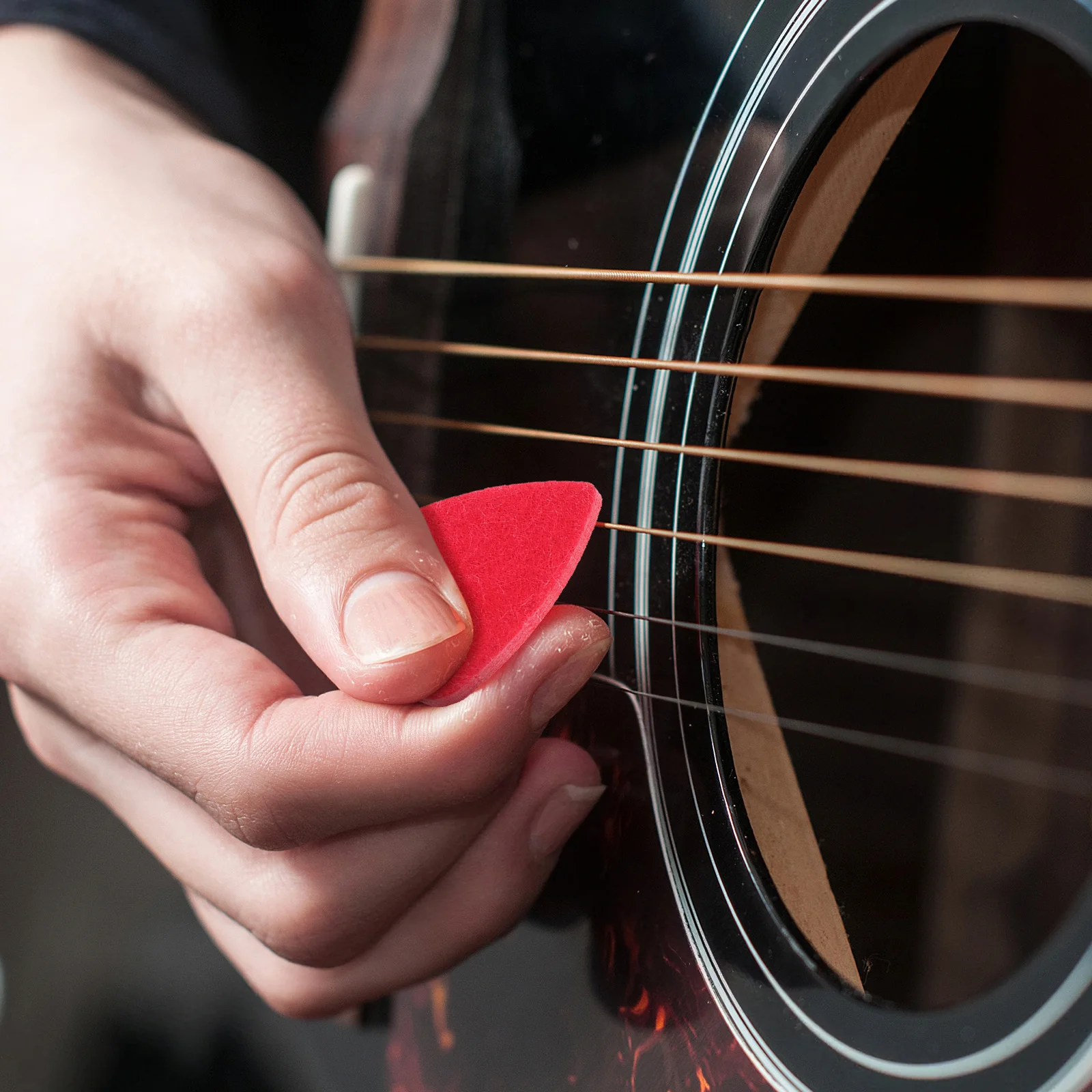 

10Pcs Felt Guitar Plectrums Assorted Colors Comfortable Non-Slip Picks for Ukulele and Low Instruments