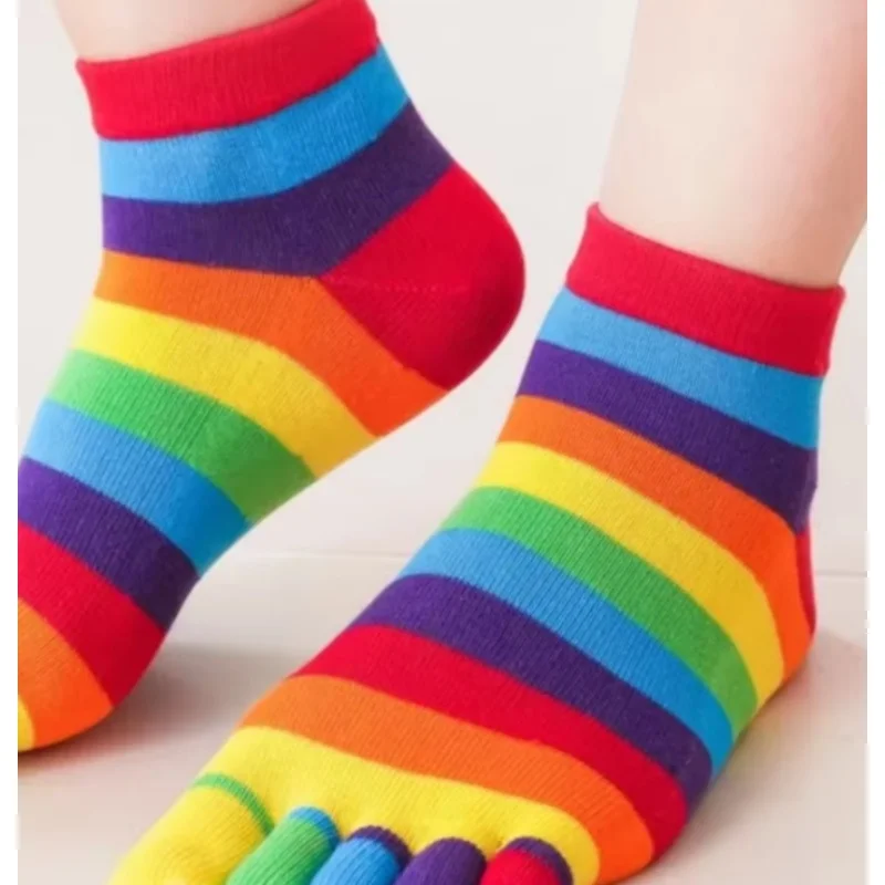 

Women's Rainbow Striped Five-Finger Split Toe Cotton Mid-Tube Socks Colorful Sports Fun Stockings Simple Design Wholesale