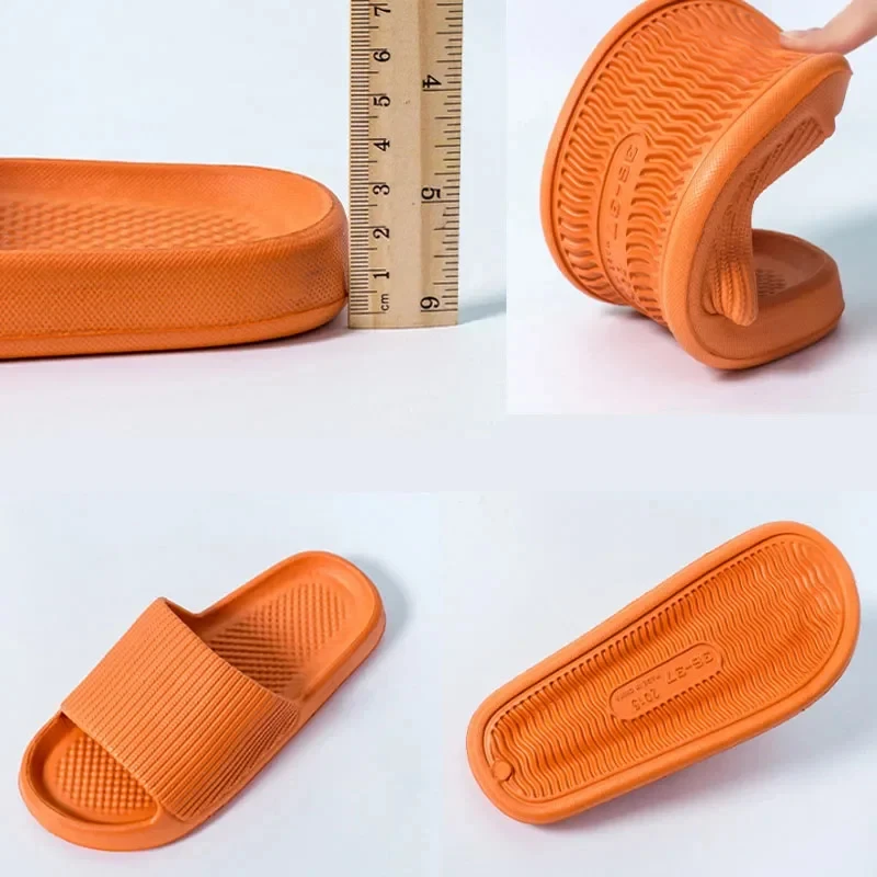 Tongs de plage coordonnantes pour hommes et femmes, pantoufles à la mode, semelle OligSoft, sandales décontractées pour la maison, légères et confortables