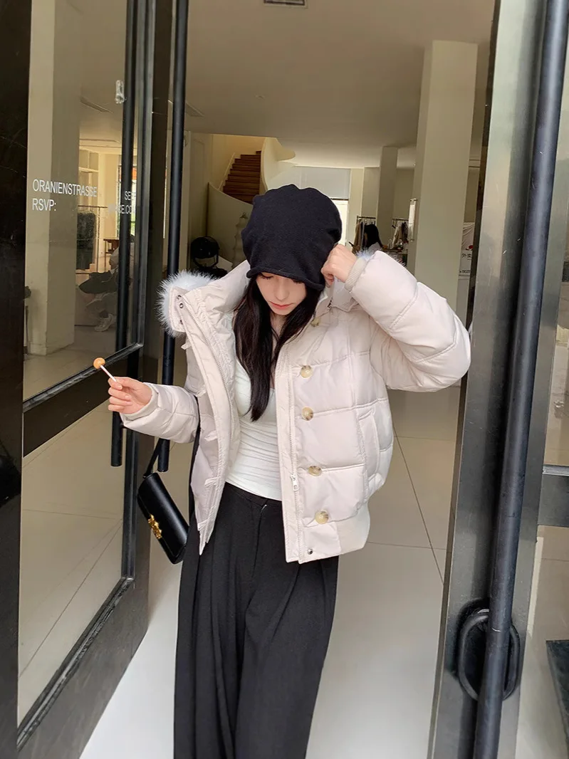 

Женская пуховая парка с желтыми деталями, персикового цвета, в нежных пастельных тонах, с легким оттенком, изысканный вид, милый образ