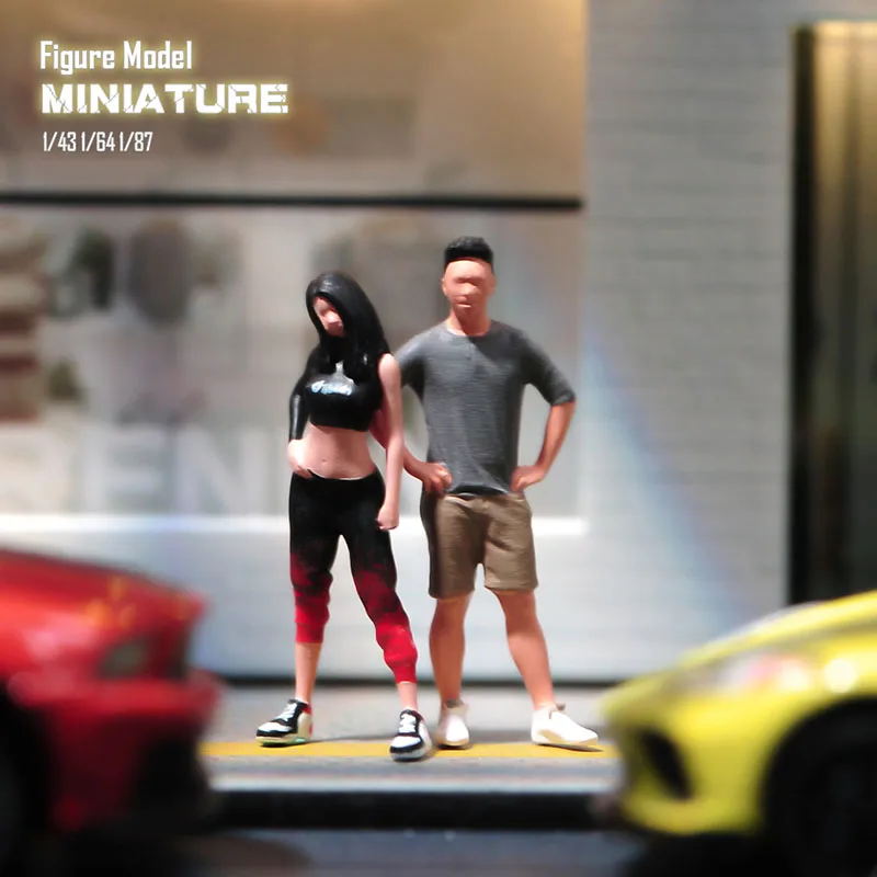 Miniature 1/87 1/64 1/43 1/24 1/18 Cool Girl Boy Figures Street Scene Sand Table Photography Model Toy for Cars Vehicle