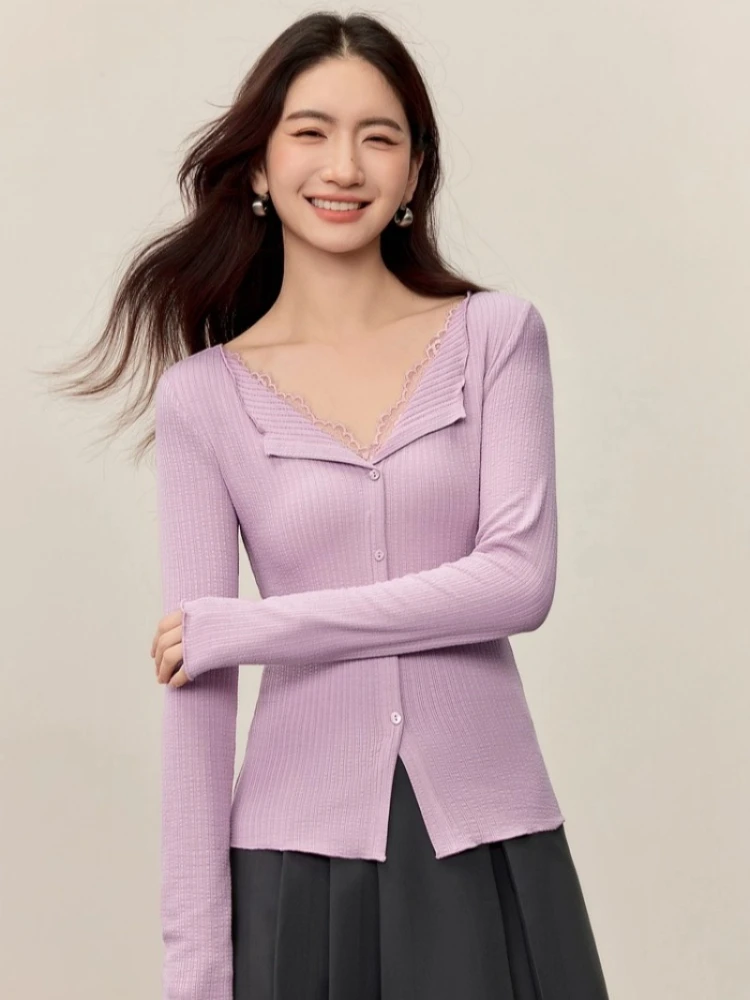 

SENTUBILA Cardigan Woman Autumn 2025 Lace Lapel Long Sleeve Knitted Blouse Elegant Slim Hollow Top Office Ladies 153SB2649