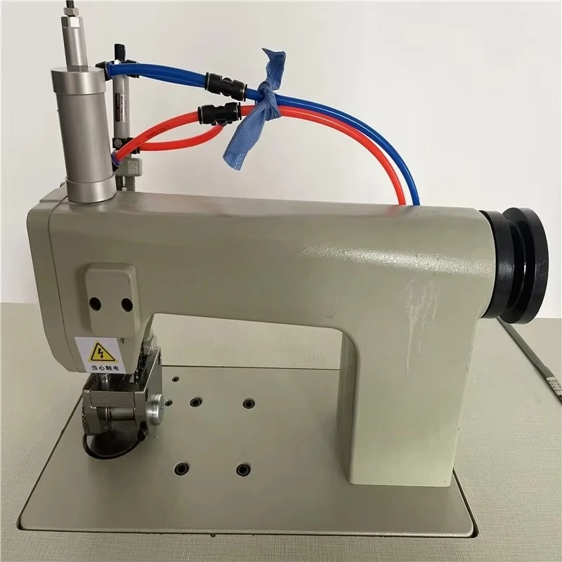 ZH-70Q Double Motor Pneumatic Ultrasonic Lace Machine for Isolating Clothing