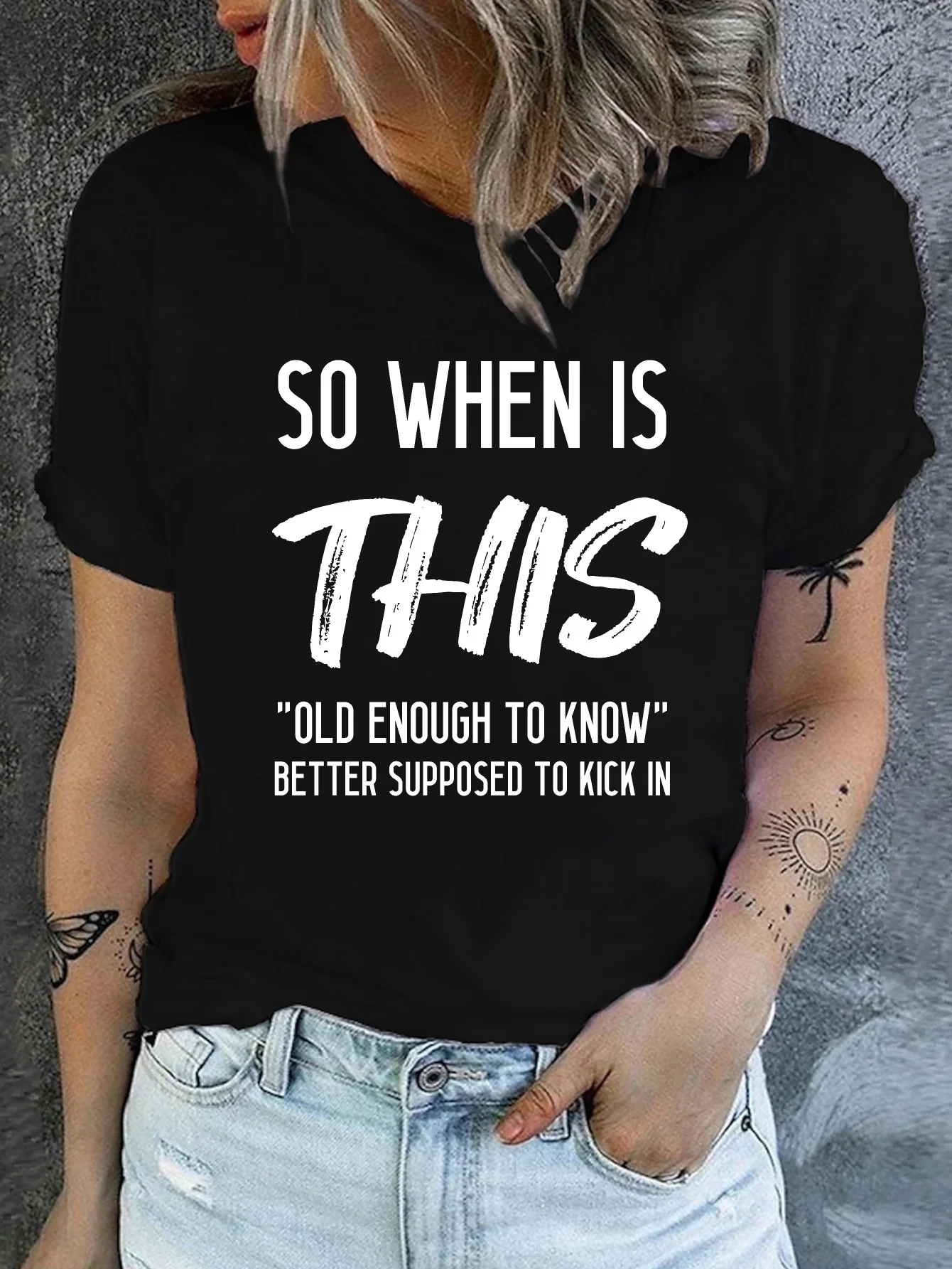 تي شيرت نسائي مريح ذو خبرة