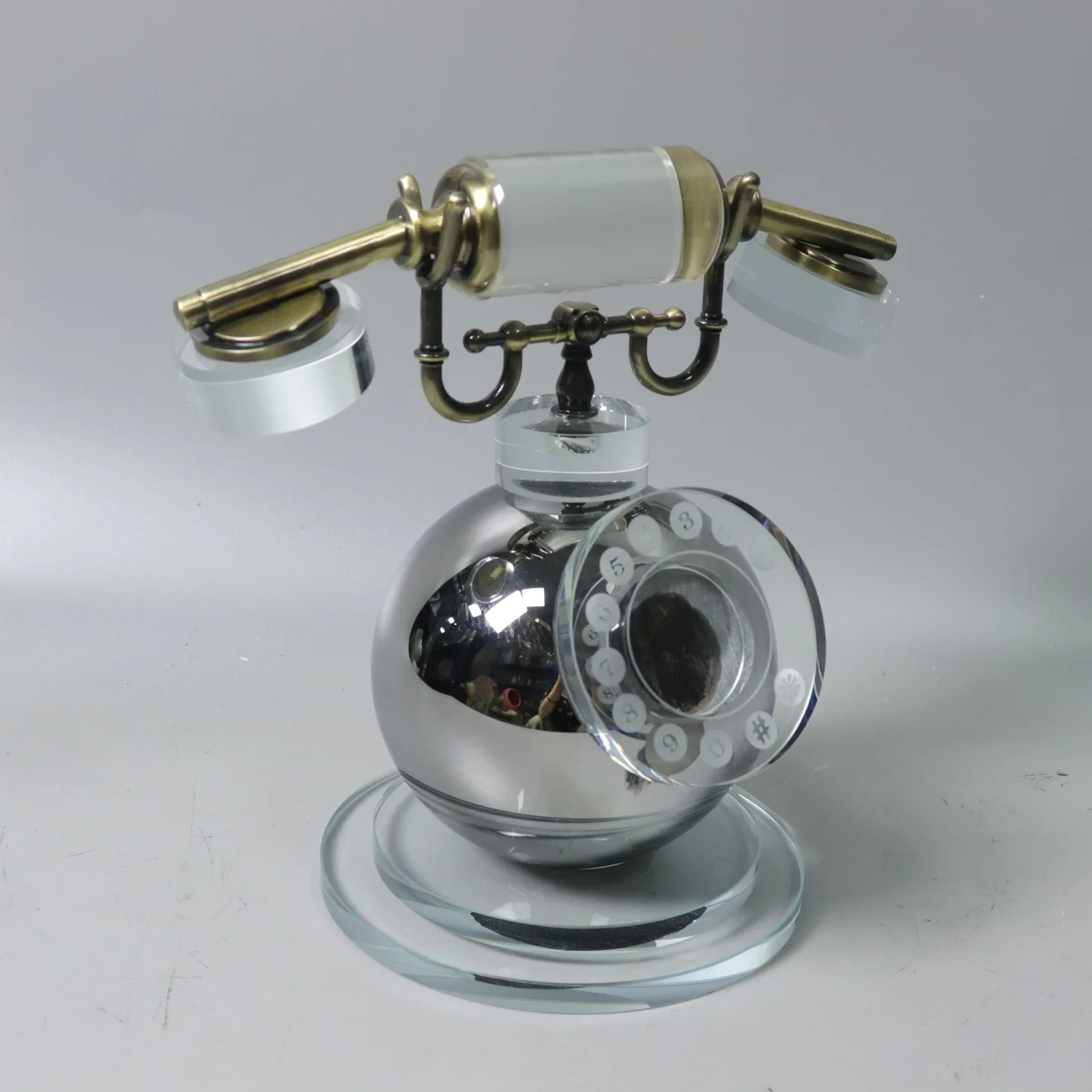 Simple modern creative crystal metal telephone ornaments exhibition hall model room living room table top home soft decorations
