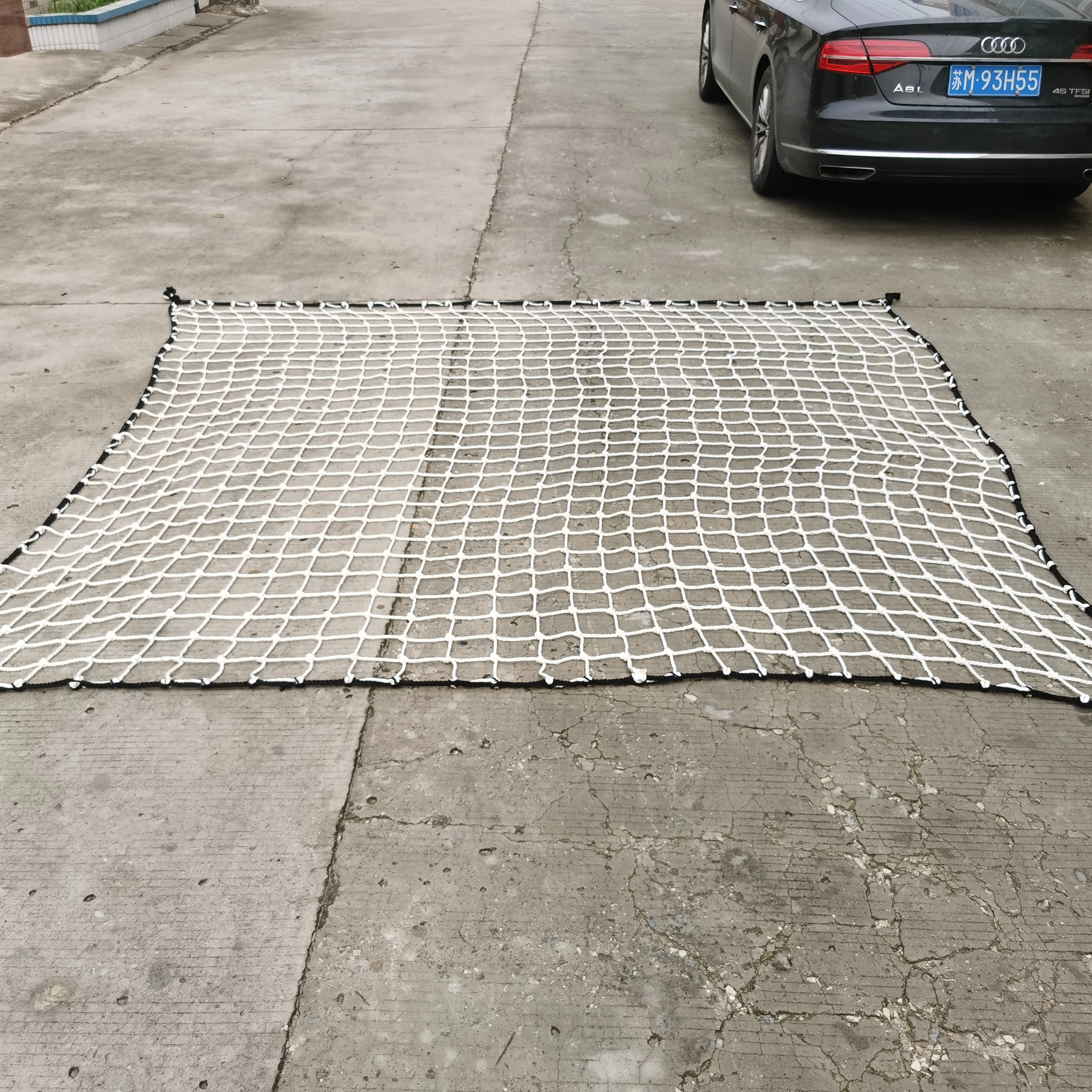 Factory Customized Cargo Net Nylon Safety Netting Goods Cover Net for Airport