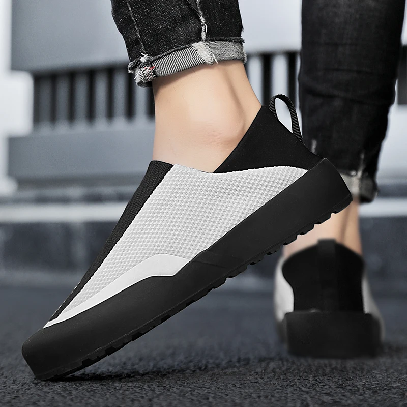 New Men's Autumn Casual Sneaker Breathable Slip on Shoes Mesh Outdoor Jogging Athletic Shoes for Men Knitted Summer Sports Shoes