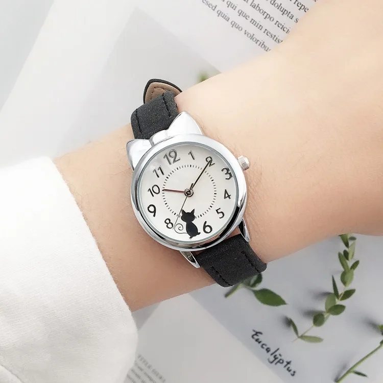 2025 Nuovo orologio da donna alla moda semplice orologio al quarzo elettronico con gatto carino può essere personalizzato