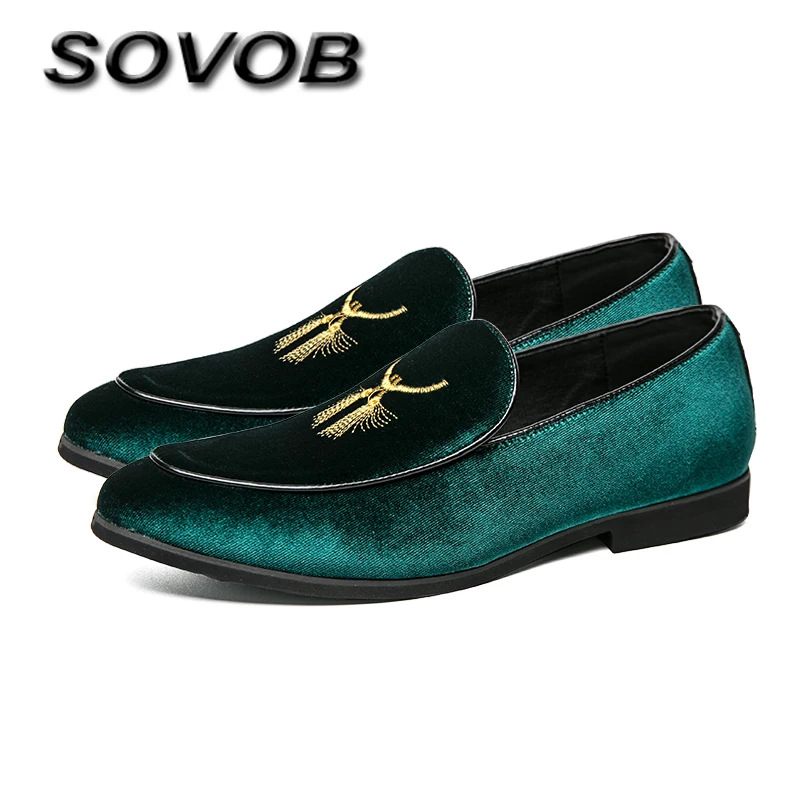 

Fashion Embroidery Men's Suede Loafers Large Size 38-48 Slip-On Flat Social Shoes Male Comfortable Casual Leather Shoes For Me